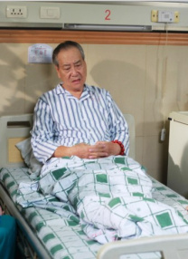 回头偷偷看我